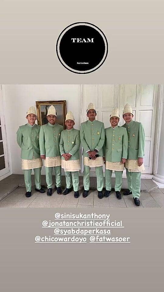 potret atlet badminton di pernikahan Shesar Rhustavito (instagram.com/fatwasoer)