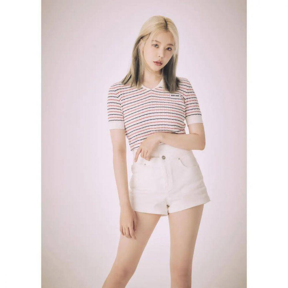 Sunny (instagram.com/girlsgeneration)