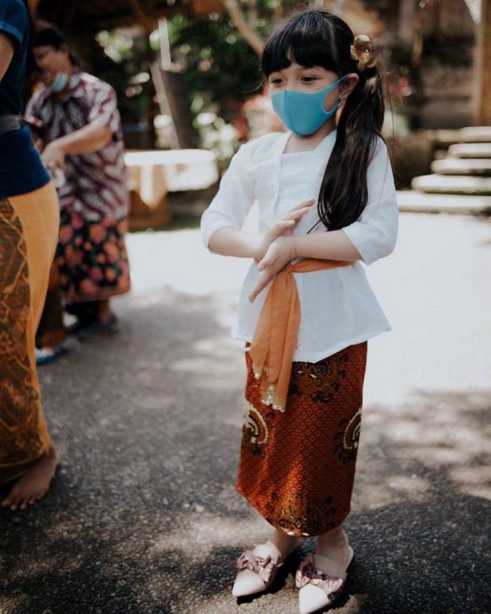 Arsy Hermansyah (instagram.com/queenarsy)