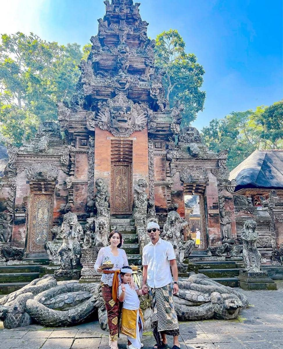 Maharani Kemala dan keluarga (instagram.com/maharanikemala)