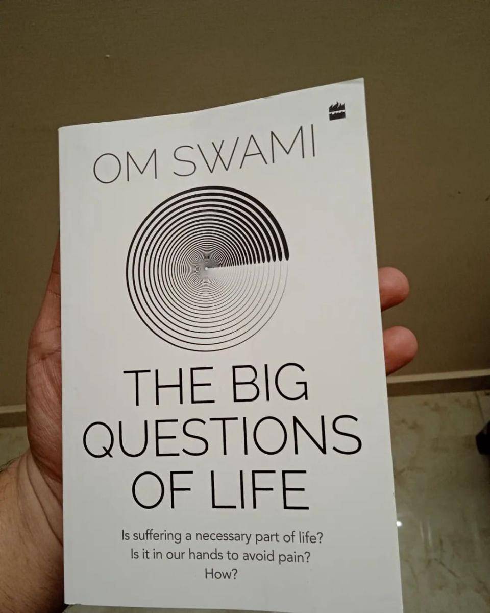 Ilustrasi cover buku The Big Questions of Life (instagram.com/bhavik_sachdeva)