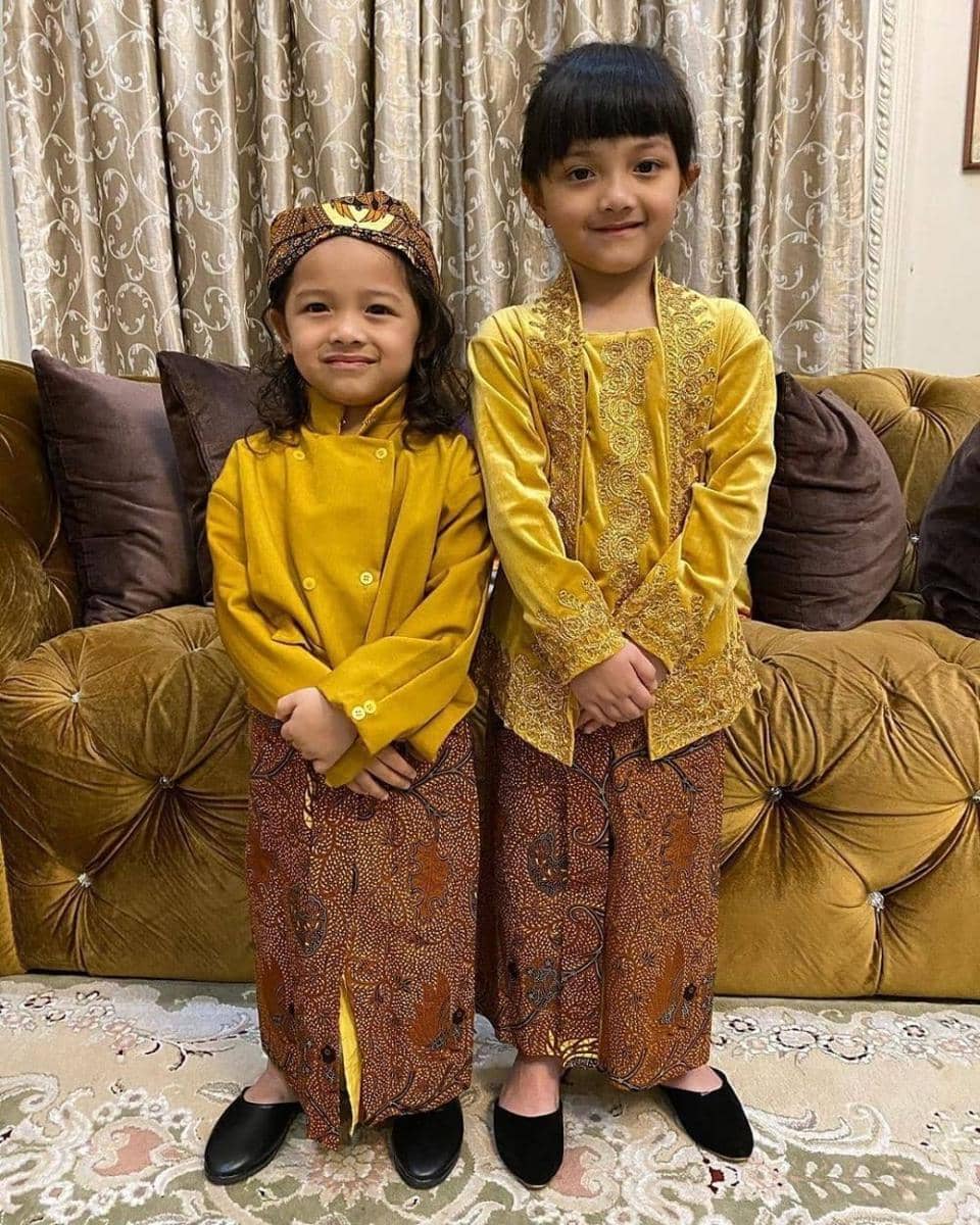 Arsy Hermansyah (instagram.com/queenarsy)