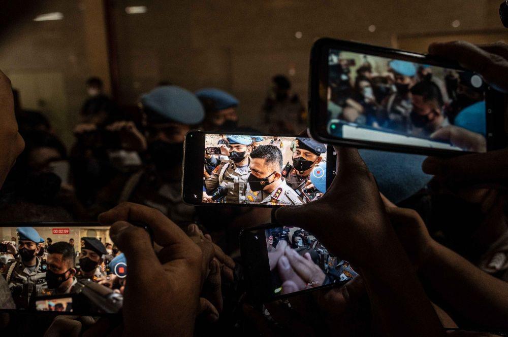 Kadiv Propam nonaktif Irjen Pol Ferdy Sambo menjalani pemeriksaan di Bareskrim Mabes Polri, Jakarta, Kamis (4/8/2022). (ANTARA FOTO/Aprillio Akbar)