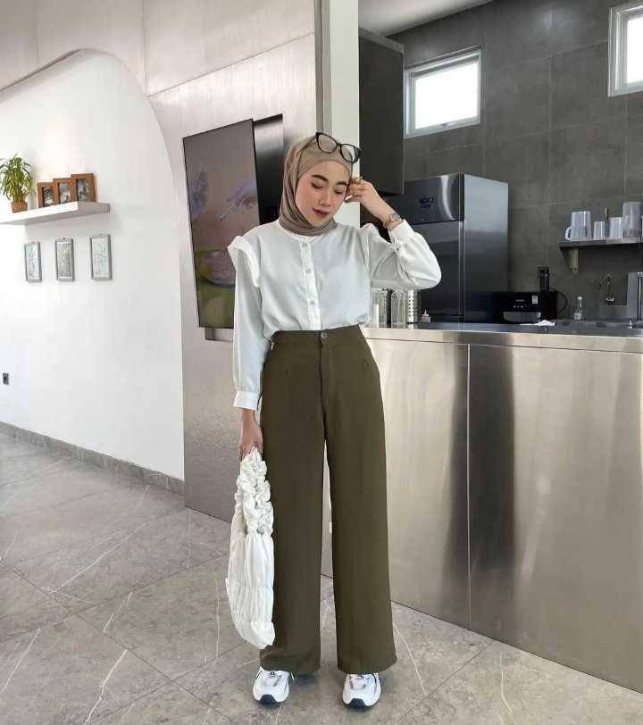 OOTD putih dan hijab (instagram.com/inspirasitrendoot.id)