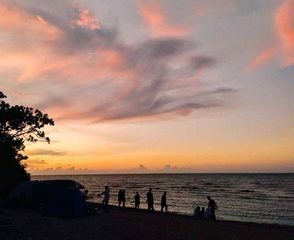 Pantai Tampora (instagram.com/rizapuss)