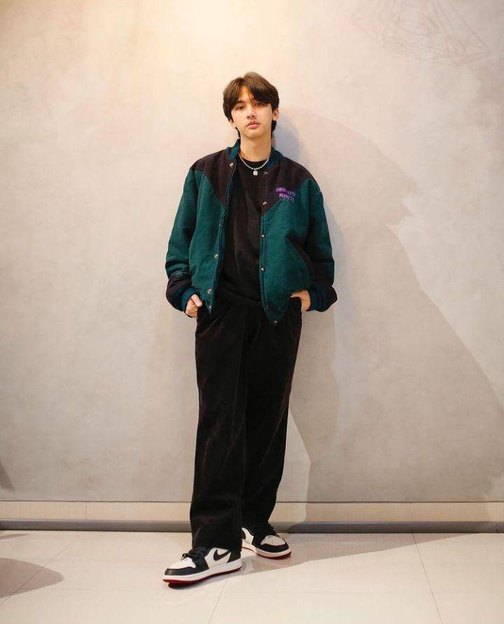 OOTD ala Ari Irham (instagram.com/ariirhamm)
