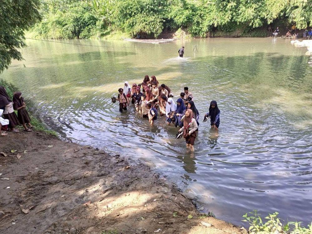 Ridwan Kamil Minta Bupati Cianjur Perhatikan Akses Sungai Ciujung