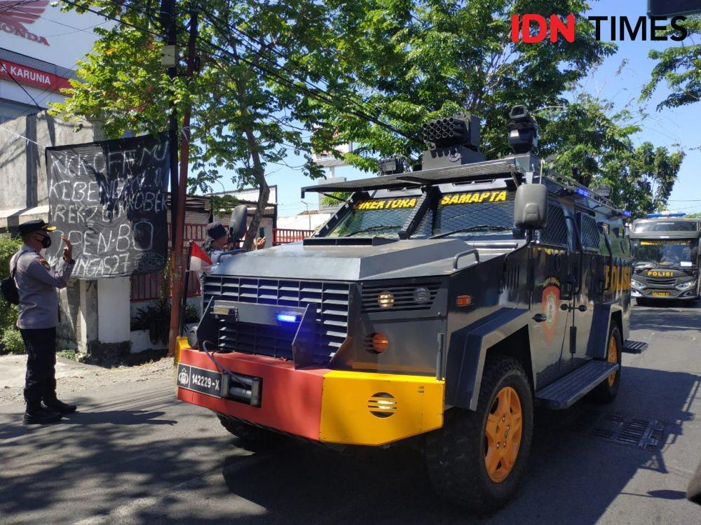 426 Personel Amankan Demo Bonek di PT Indosiar