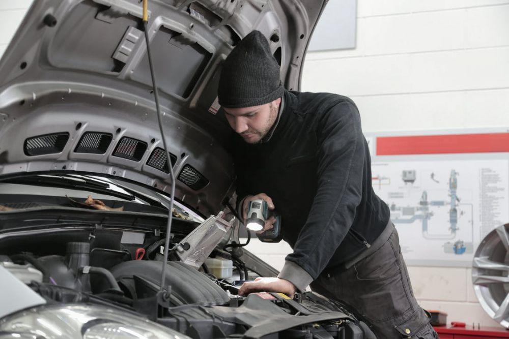 5 Hal Penting yang Perlu Diperhatikan dalam Merawat Mobil, Simpel!
