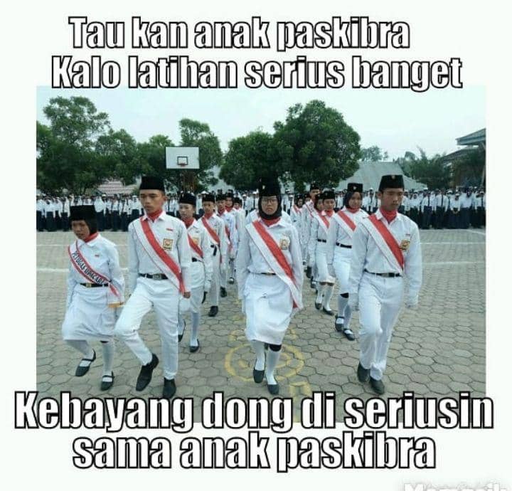 meme tentang anak paskibra (instagram.com/meme_pramuka)