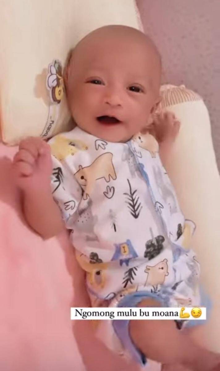 Baby Moana (instagram.com/riaricis1795)