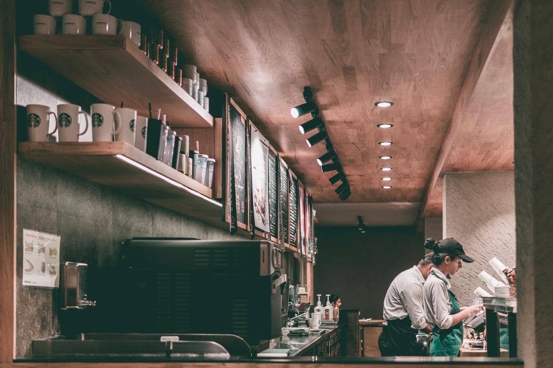 Apa Sebenarnya yang Dibayar saat Membeli Franchise?