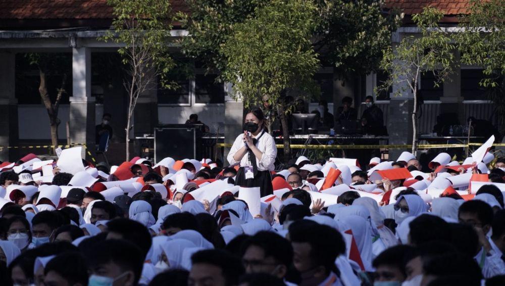 Hasna Nur Shadrina, mahasiswa termuda ITS. Dok. Humas ITS.