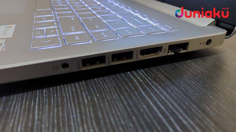 HP 14s-dk1524AU dengan AMD Athlon Silver 3050u. duniaku.com/Adhitya Daniel