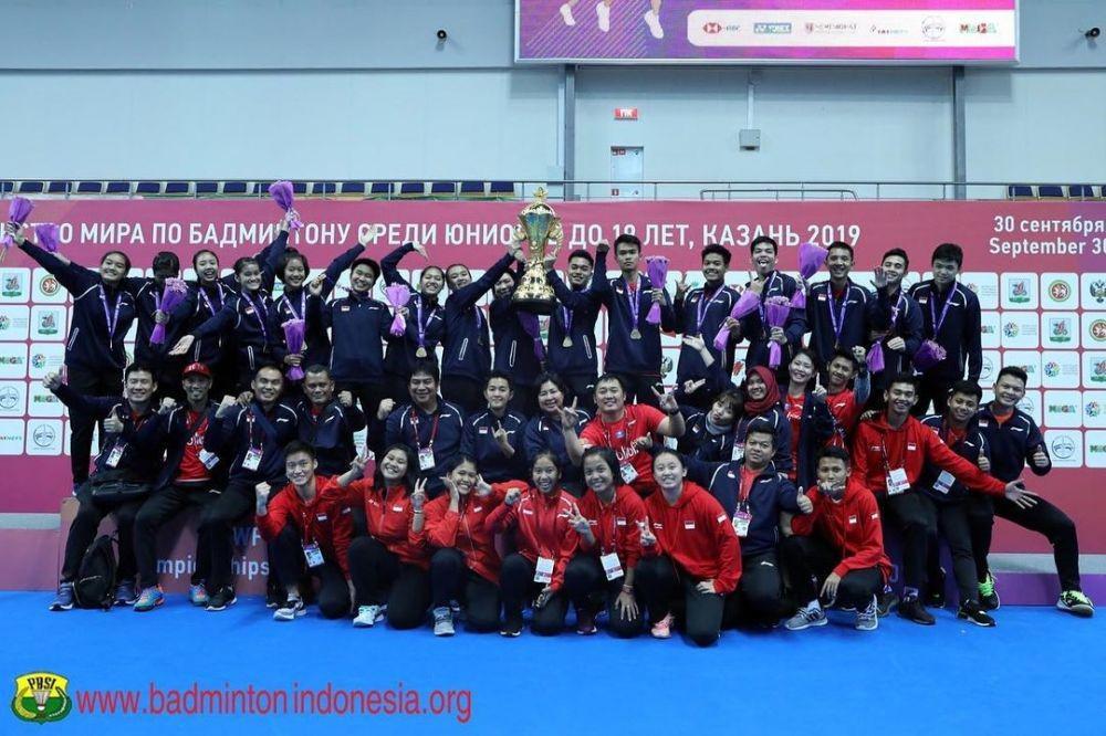 Skuad Indonesia memenangkan Piala Suhandinata 2019 (Insgatram.com/rollycarnando)