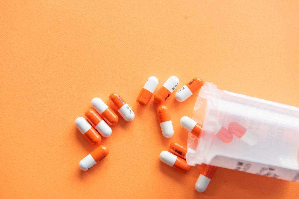 ilustrasi obat (unsplash.com/Christina Victoria Craft)