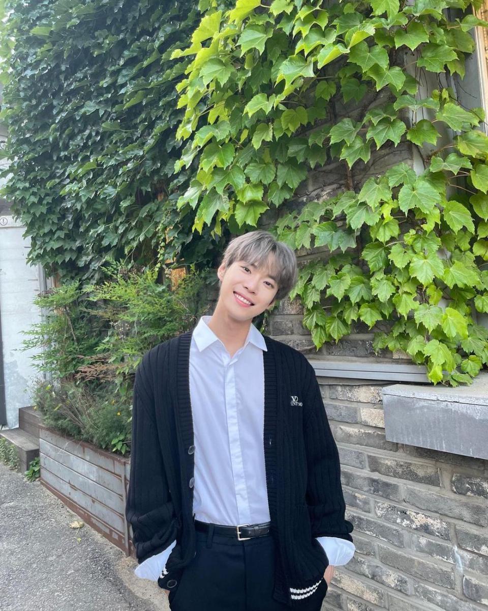 Doyoung NCT (instagram.com/do0_nct)