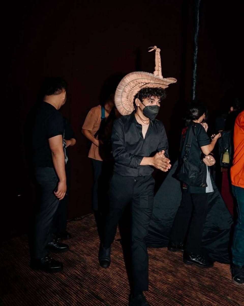 Inspirasi OOTD ala Aktor Pengabdi Setan 2 (Instagram.com/moh.iqbal.sulaiman)