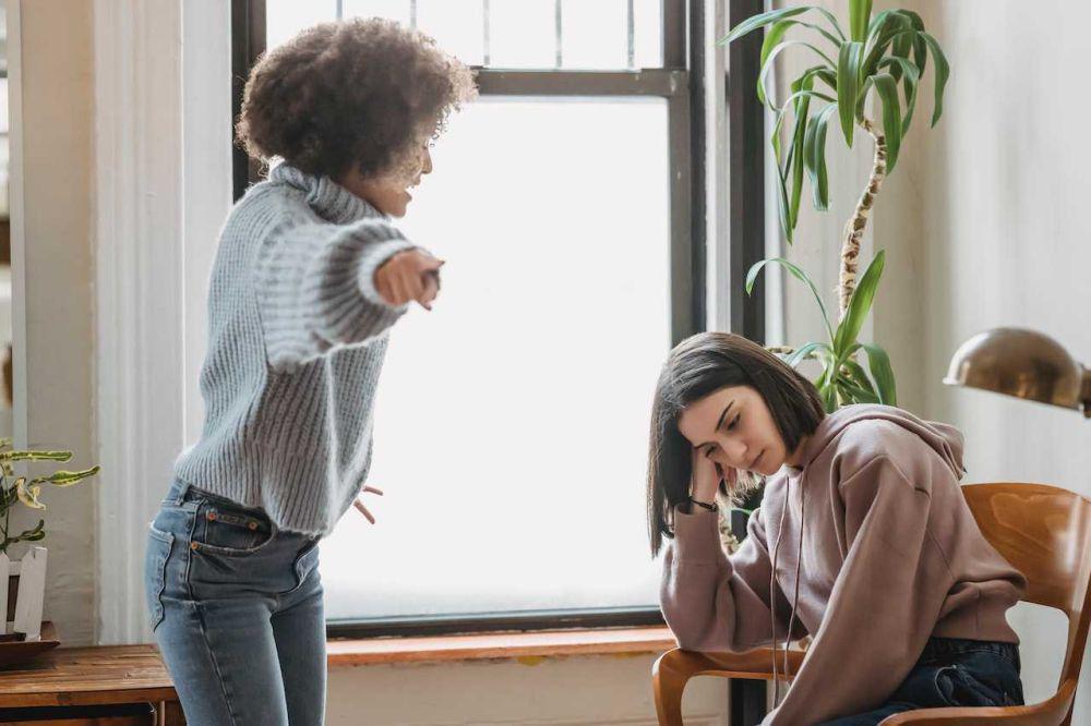 5 Alasan Mengapa Harus Hati-hati Berucap saat Kamu sedang Emosi