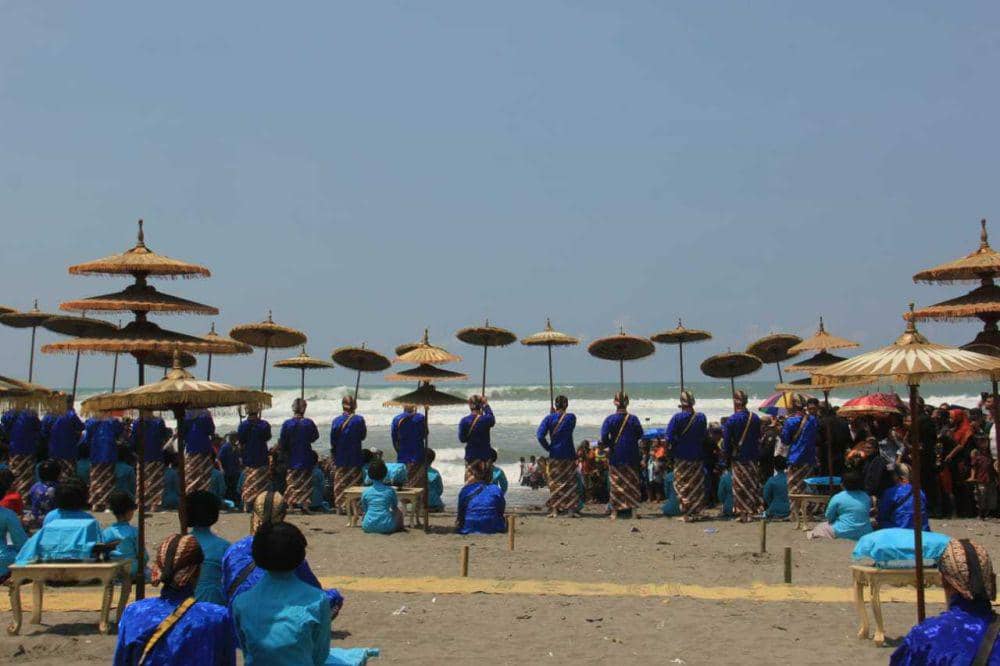 Labuhan Honodento di Pantai Parangkusumo.(Dok.Istimewa)