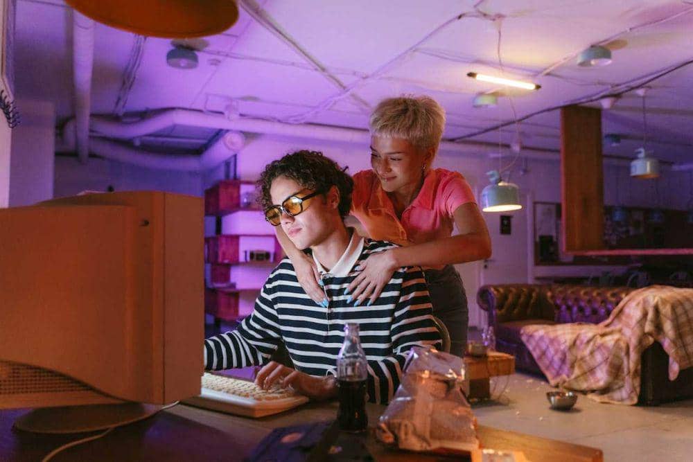 ilustrasi pasangan (pexels.com/MART PRODUCTION)