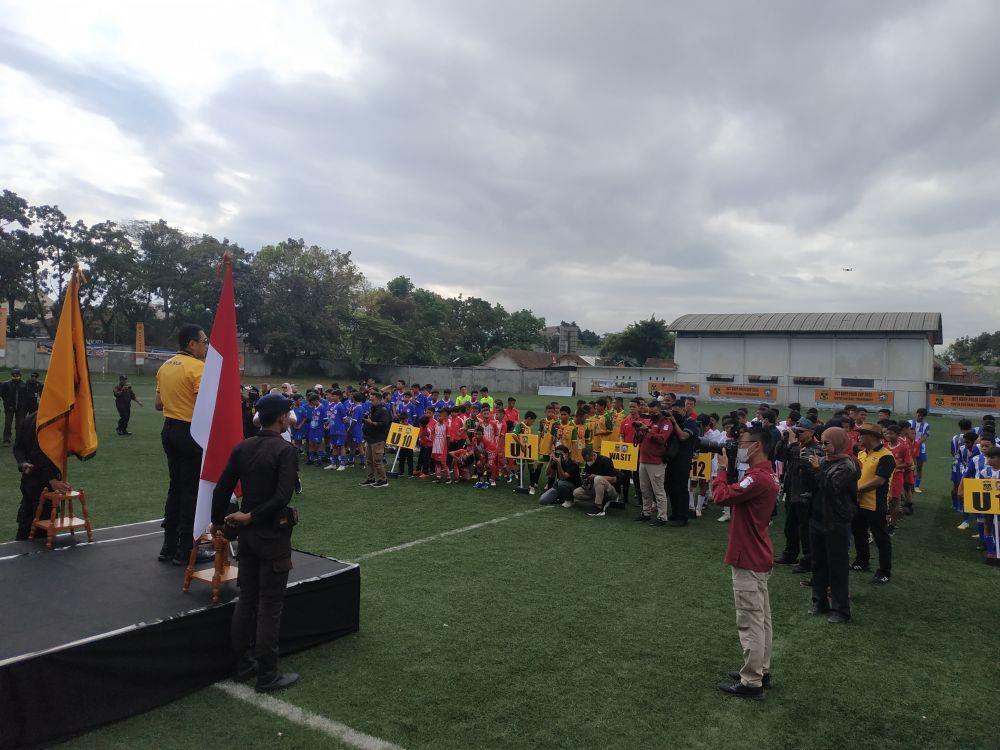 76 Tim Sepak Bola Ikut Turnamen KBBP Polri Usia Dini di Kota Bandung