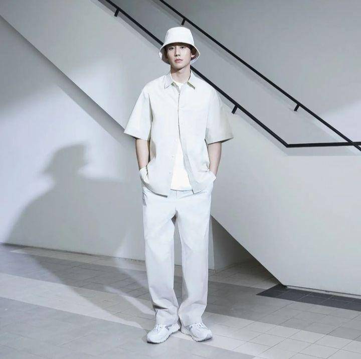 OOTD ala Jung Hae In (instagram.com/holyhaein)