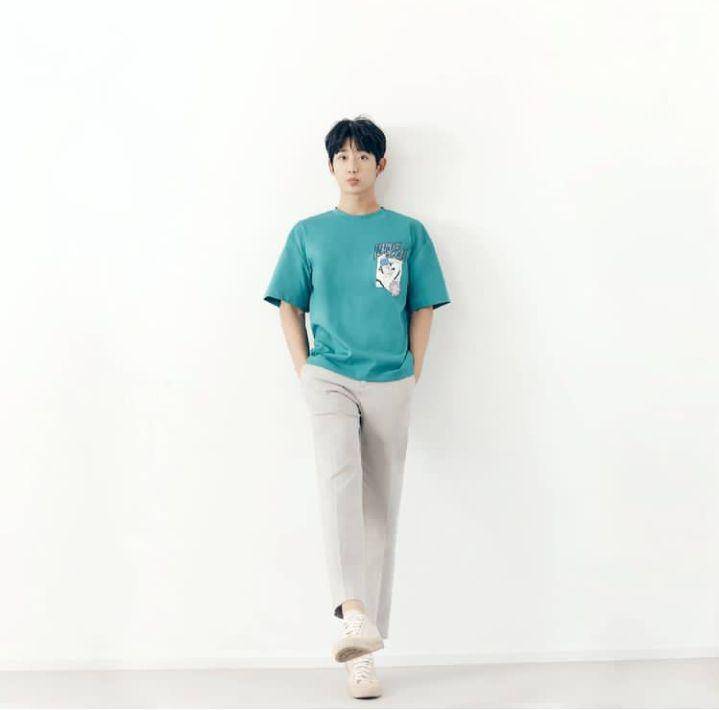 OOTD ala Jung Hae In (instagram.com/holyhaein)