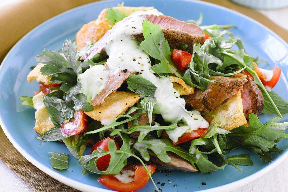 Ilustrasi fattoush salad (taste.com.au)