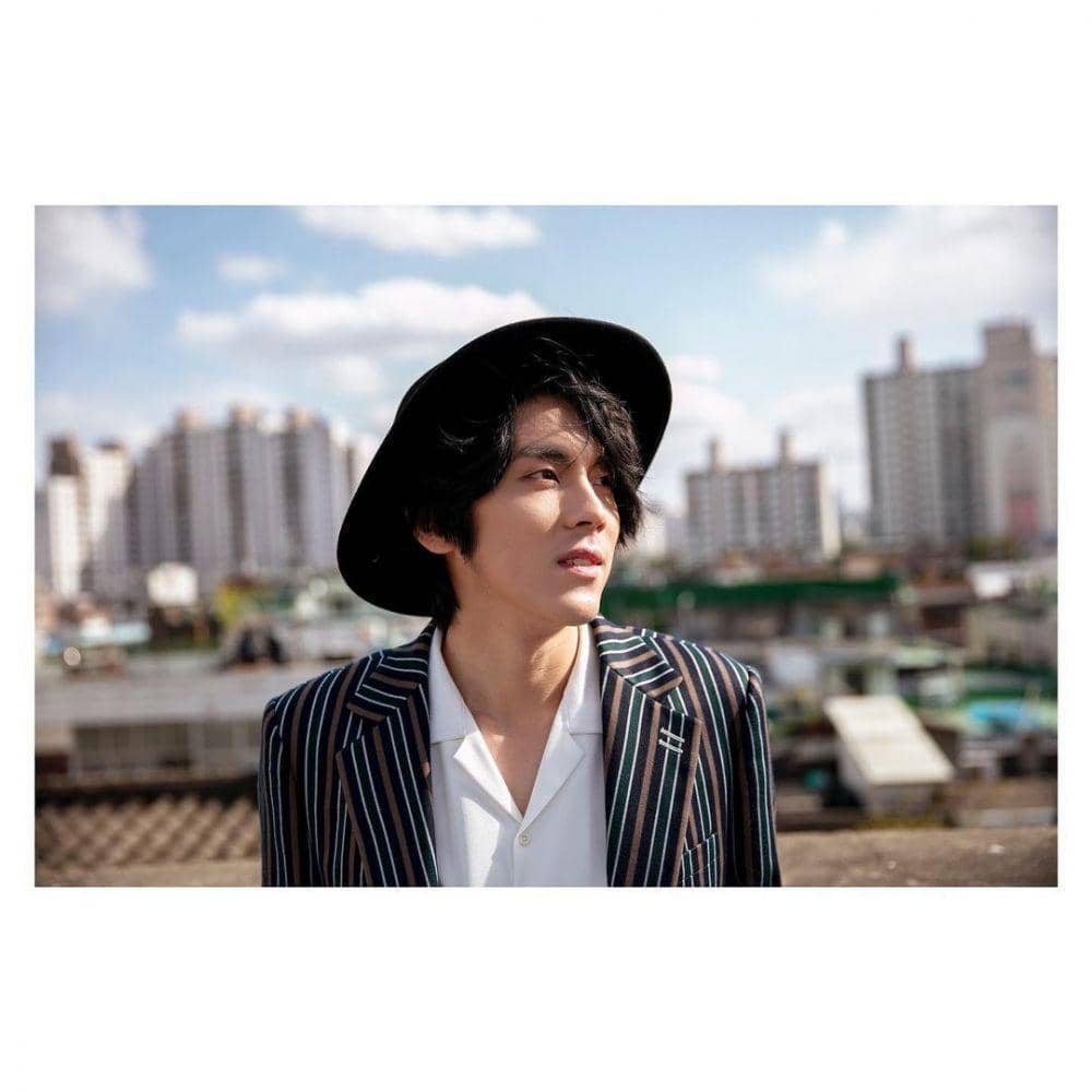 Hong Isaac (instagram.com/pngisac)