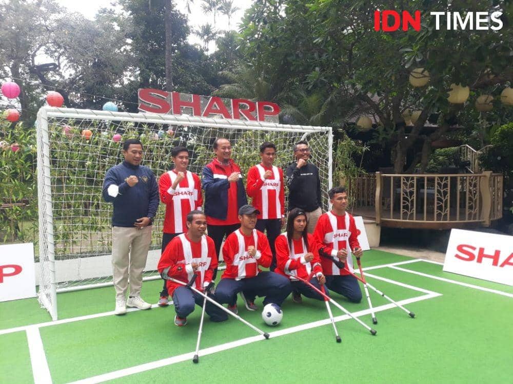 Timnas Amputasee Indonesia menerima bantuan dana dari Sharp dan The Goods Dept (IDN Times/Margith Juita Damanik)