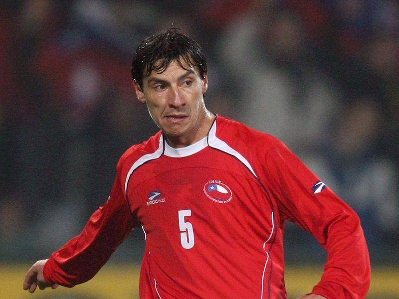 Pablo Contreras berseragam Timnas Chile (skysports.com)