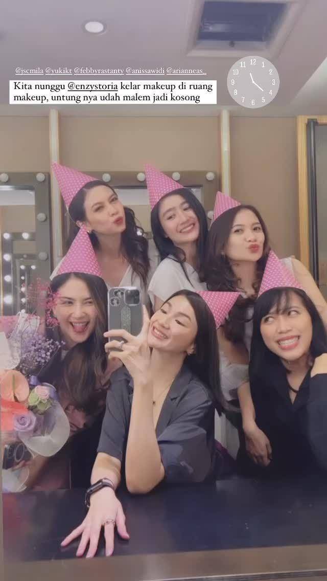 Ulang tahun ke-30 Enzy Storia (Instagram.com/furrycitra/)