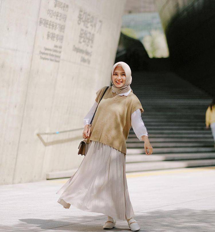 padu padan rok ala Bianca Kartika (instagram.com/biancakartika)