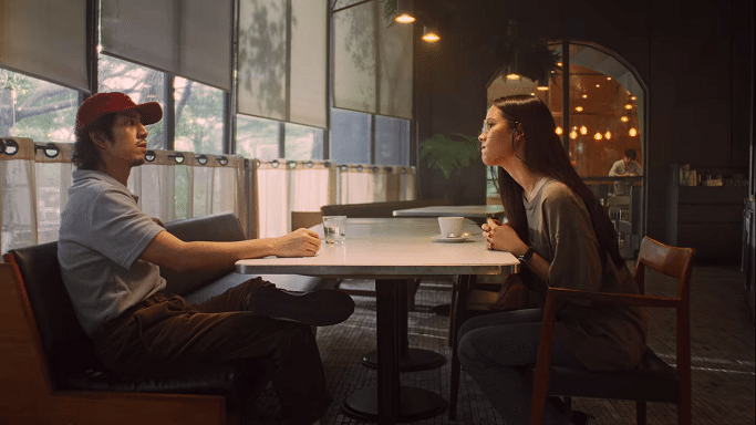 cuplikan Kao dan Jay bertengkar (dok. Netflix/Fast & Feel Love)