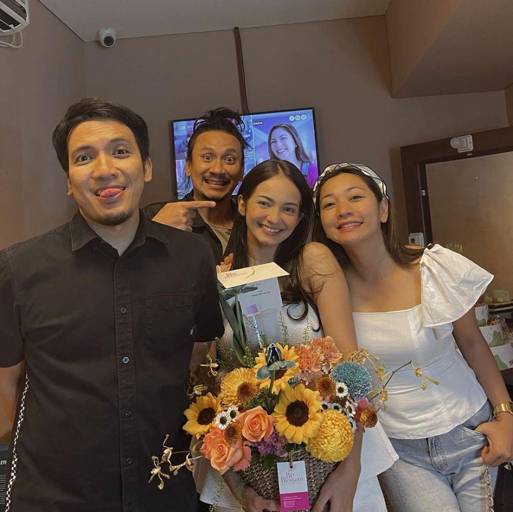 Kebersamaan Host Tonight Show (instagram.com/enzystoria)