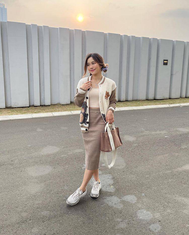 Ilustrasi outfit Jessica Jane (instagram.com/jessicajane99)