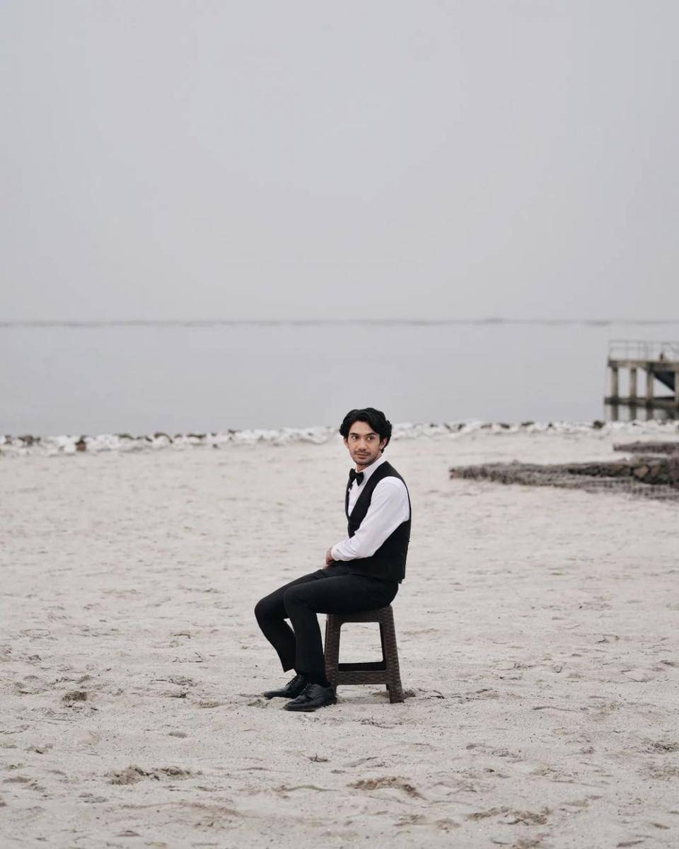 potret Reza Rahardian (instagram.com/ringgoagus)