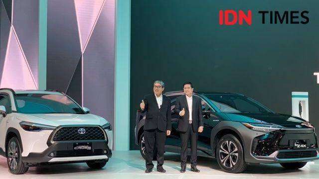 Toyota hadirkan bZ4X di GIIAS 2022 (IDN Times/Fadhliansyah)