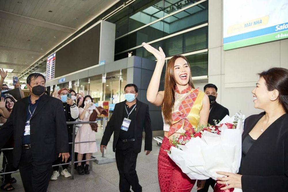 Potret Beauty Queen Dunia yang Berkunjung Ke Vietnam di Sepanjang Tahun 2022 (Instagram.com/catriona_gray)