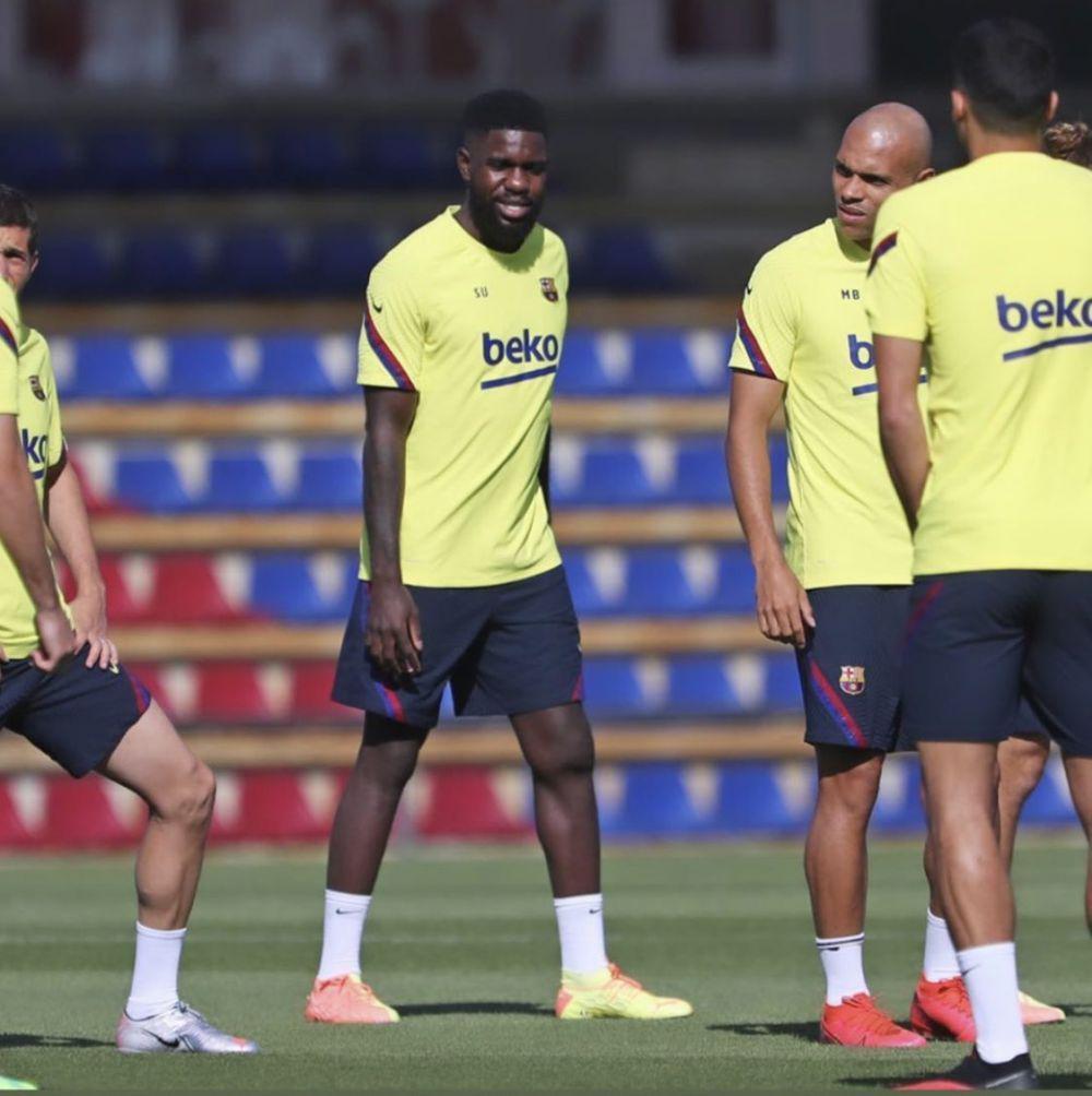Samuel Umtiti berlatih bersama Barcelona. (twitter.com/samumtiti)