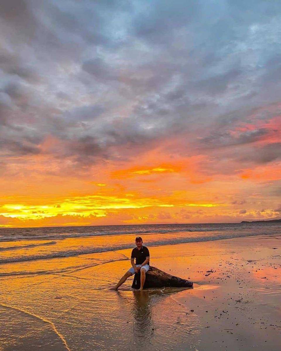 Pantai Kedu Warna (instagram.com/adty_sptra_)