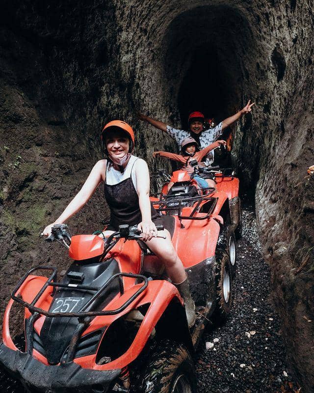 Chelsea Olivia dengan gigi Gingsul (instagram.com/chelseaoliviaa)