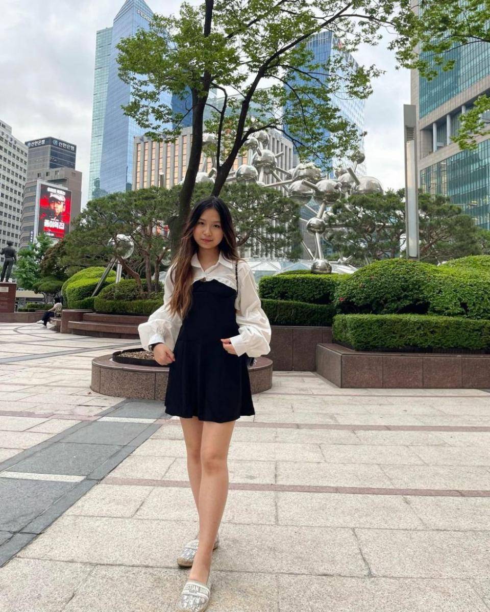 OOTD mini spaghetti strap dress ala Aliyyah Kohl (instagram.com/aliyyah.kohl)