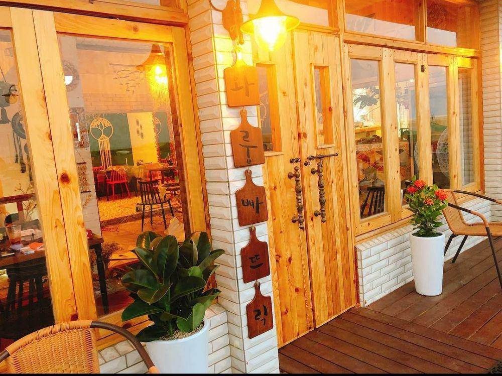 Warung Patrick, salah satu kafe di Yangyang (instagram.com/warung_patrick)
