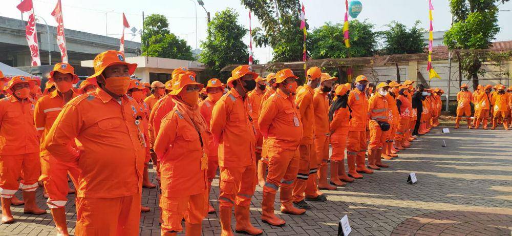 Petugas PPSU (https://timur.jakarta.go.id/)