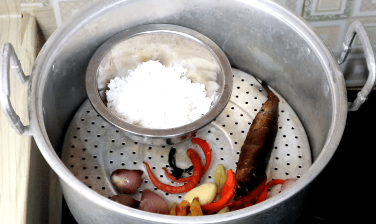 potret bahan yang telah dikukus (youtube.com/Sharing Masak Memasak)