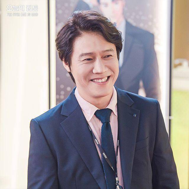 Park Ho San di drama Today's Webtoon (instagram.com/sbsdrama.official)