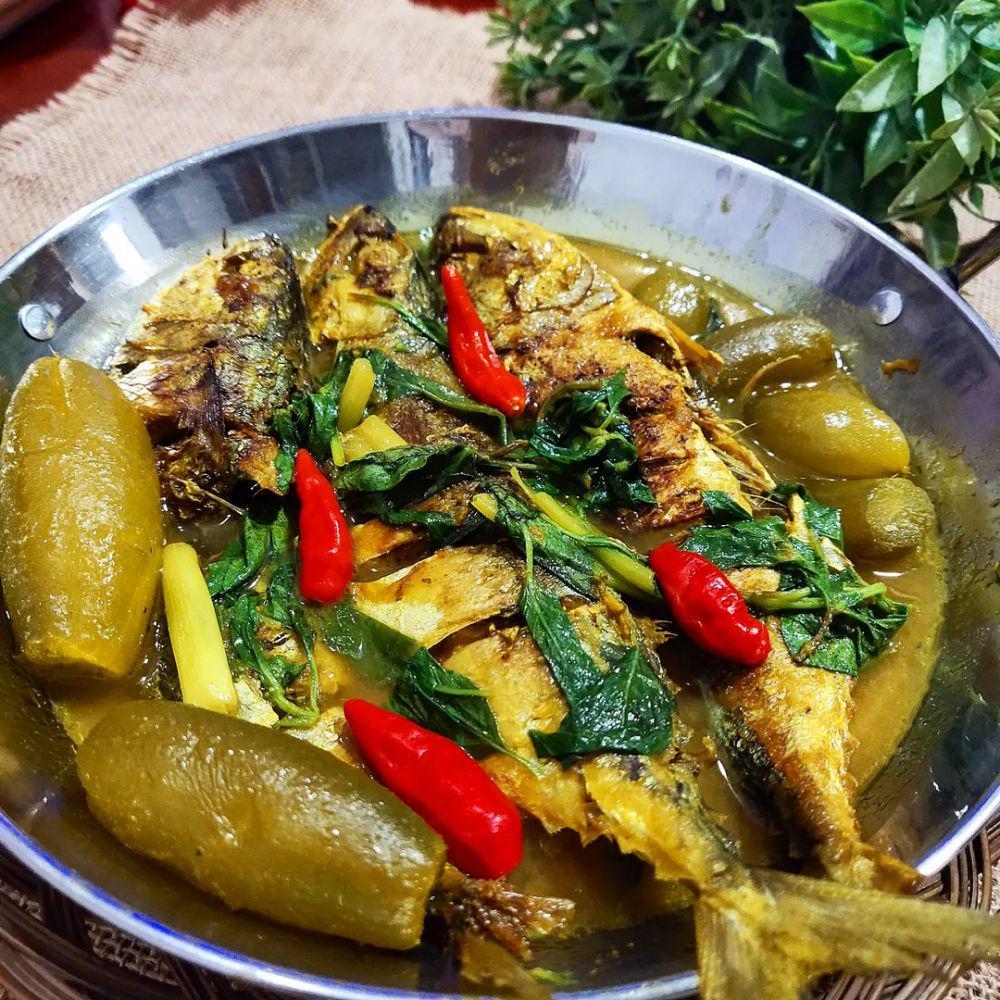 ikan kembung kuah kuning (instagram.com/ipink_nicole)