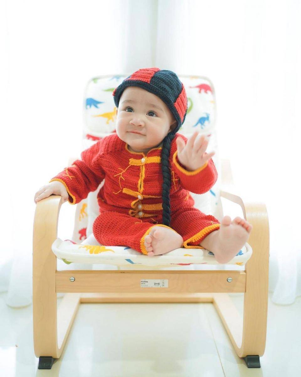 potret Rayyanza pakai cheongsam (instagram.com/raffinagita1717)
